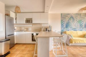 Kuchnia lub aneks kuchenny w obiekcie Bel appartement classé 3 étoiles
