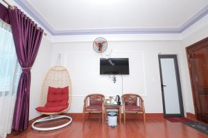 Μια τηλεόραση ή/και κέντρο ψυχαγωγίας στο Toàn Vinh Hotel