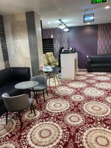 Lobbyn eller receptionsområdet på فندق اسكنت الحفاير - Askant Al Hafayer Hotel