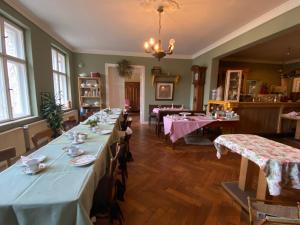 Imagen de la galería de norddeutscher Hof - Kutscherstation, en Usedom Town