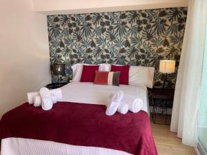 Posteľ alebo postele v izbe v ubytovaní Suite 208, Close to the beach, 2 bedroom,Golden Mile