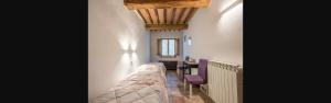 A seating area at Agriturismo La Magione