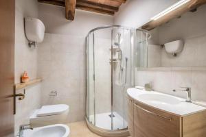 A bathroom at Agriturismo La Magione