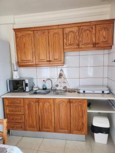 Kuchyň nebo kuchyňský kout v ubytování APARTAMENTO ÁTICO EN GÜÍMAR