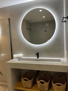 Kúpeľňa v ubytovaní Suite 208, Close to the beach, 2 bedroom,Golden Mile