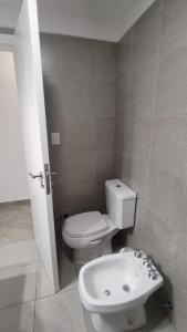 Vonios kambarys apgyvendinimo įstaigoje Orfila Apart 1