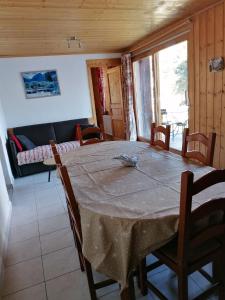Część wypoczynkowa w obiekcie chalet Mont-Blanc