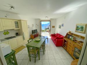 Kuchyň nebo kuchyňský kout v ubytování Appartamento Fioribelli - Lago di Como