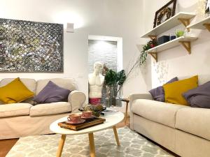 Χώρος καθιστικού στο Pantheon Ancient Rome Apartment