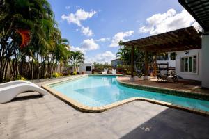 Gallery image of Caribbean Backyard - Home w Private Pool/Jacuzzi in Aguada