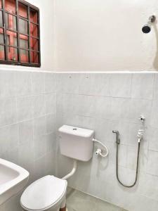 Phòng tắm tại Zaref Homestay Pasir Gudang @ Taman Mawar +17 ảnh