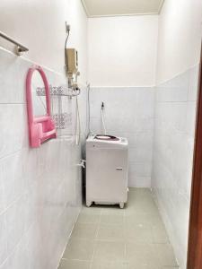 Bathroom sa Zaref Homestay Pasir Gudang @ Taman Mawar