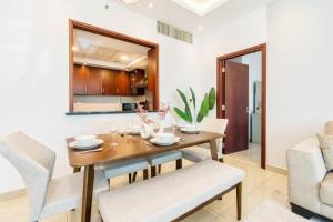 NEW! Luxury 3bedroom with Spectacular Burj Views Downtown Dubai 욕실