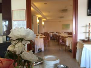 Restaurace v ubytování Hotel Sabra
