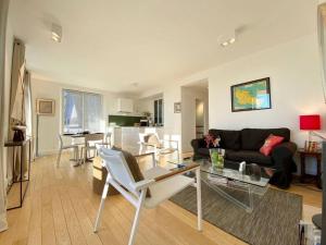 Posedenie v ubytovaní Appartement proche plage avec vue mer