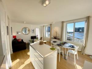 Posedenie v ubytovaní Appartement proche plage avec vue mer