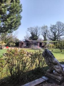 Vonkajšia záhrada v ubytovaní LES GORGES DU VERDON chalet