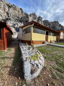 Výhľad na hory alebo výhľad na hory priamo z apartmánu