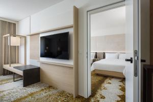 Cama ou camas em um quarto em The Westin Grand Frankfurt