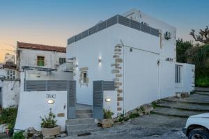 Kép Avli Village Home with Outdoor Jacuzzi szállásáról Vafészben a galériában