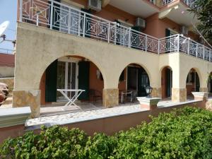 Балкон или терраса в Dixtia Apartments