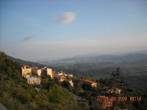 Tầm nhìn từ trên cao của casa ottocentesca nel borgo