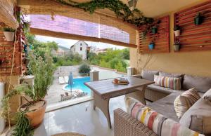 Hồ bơi trong/gần Apartments Villa Mike