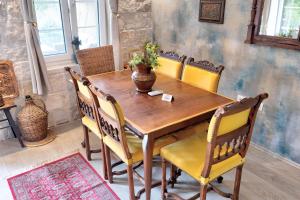 Khu vực ghế ngồi tại Apartments Villa Mike