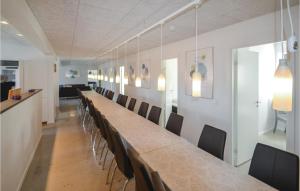 Konferenční prostory v ubytování Lovely Home In Allingåbro With Kitchen