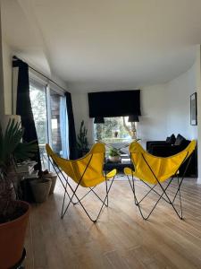 Posedenie v ubytovaní Villa K Maison archi avec piscine 15 mn PUY du FOU