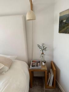 Posteľ alebo postele v izbe v ubytovaní Villa K Maison archi avec piscine 15 mn PUY du FOU