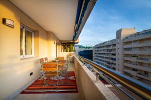 Balkón alebo terasa v ubytovaní MARBELLA BANUS SUITES - Marbella Marina Banus Deluxe Apartment Sea Views