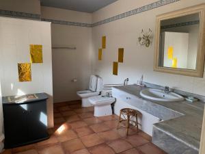 A bathroom at L'Albaida, tranquility, views of sea and mountains