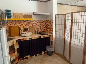 Kuchyňa alebo kuchynka v ubytovaní La Casita de Descanso - Das Häuschen der Ruhe - La Luz - La Orotava