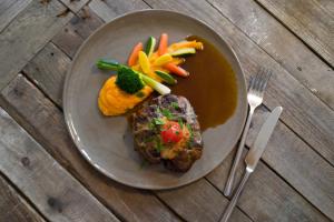 Φαγητό σε αυτό το ξενοδοχείο ή κάπου εκεί κοντά +76 φωτογραφίες