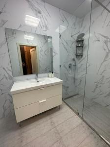Kúpeľňa v ubytovaní Sky apartments Budova