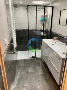 Fotografia z galérie ubytovania appartement au rez de jardin v destinácii Morangis