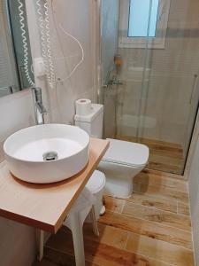 Koupelna v ubytování Efstratios Hotel