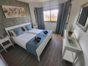 Fotografie z fotogalerie ubytování Sea View Apartment Bouganvillas with terrace and pool v destinaci Adeje
