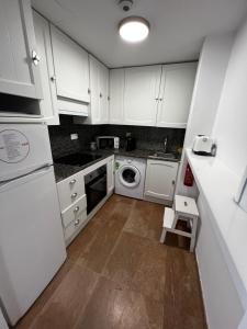 Kuchyň nebo kuchyňský kout v ubytování Apartamento a 3 minutos de la playa