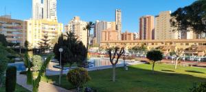 Výhľad na mesto Benidorm alebo výhľad na mesto priamo z apartmánu