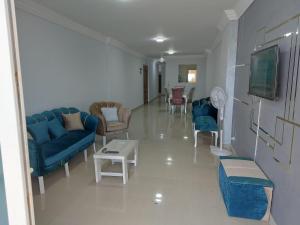 A seating area at شقق فندقية علي البحر مباشرة عائلات فقط