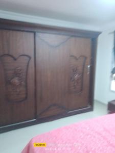 A bed or beds in a room at شقق فندقية علي البحر مباشرة عائلات فقط