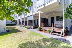 Zahrada ubytování Florida 1 - 2 min walk to beach shops and restaurants