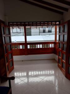Fotografie z fotogalerie ubytování Apartamentos con estacionamiento cerca al parque v destinaci Támesis
