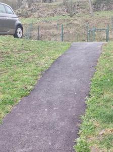 Zdjęcie z galerii obiektu F2 EXTERIEUR LIT KING SIZE w mieście Brives-Charensac
