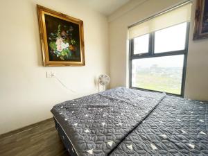 Ductaigallery's Entire Apt & Happy One Building客房内的一张或多张床位
