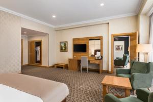 تلفاز و/أو أجهزة ترفيهية في Wyndham Baku