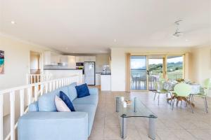 Η κουζίνα ή μικρή κουζίνα στο Ocean View Anna Bay