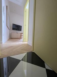 A television and/or entertainment centre at Ultra stylish modern attic